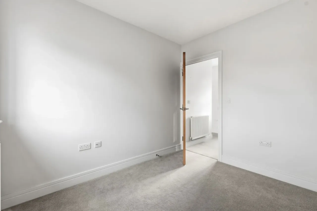 Consort Drive, Leatherhead, Surrey, K..., photo 24