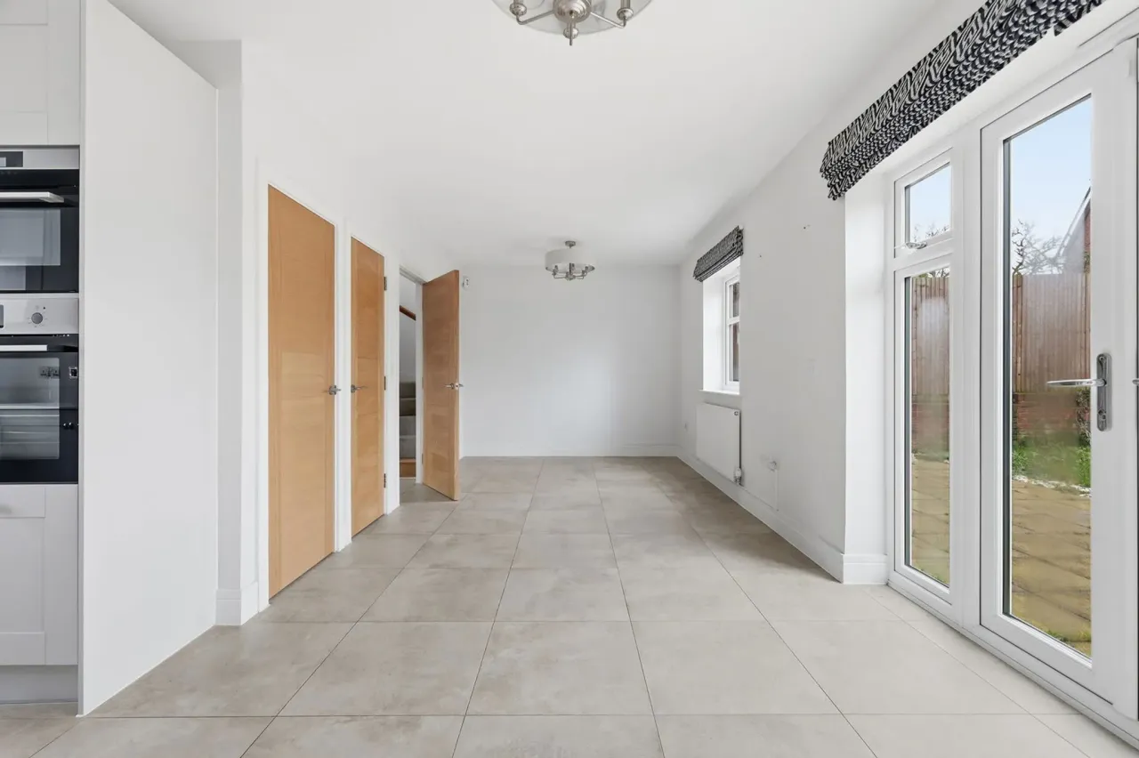 Consort Drive, Leatherhead, Surrey, K..., photo 13