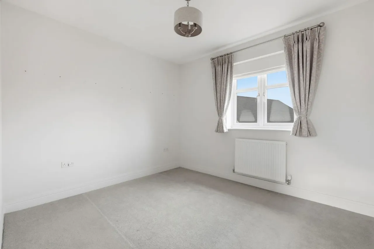 Consort Drive, Leatherhead, Surrey, K..., photo 22