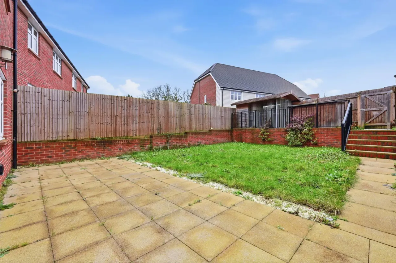 Consort Drive, Leatherhead, Surrey, K..., photo 34