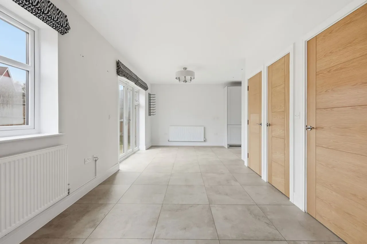 Consort Drive, Leatherhead, Surrey, K..., photo 33