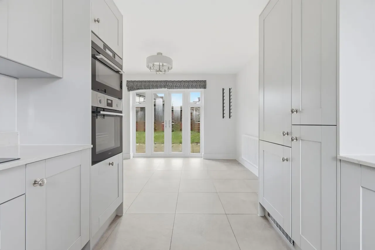 Consort Drive, Leatherhead, Surrey, K..., photo 7