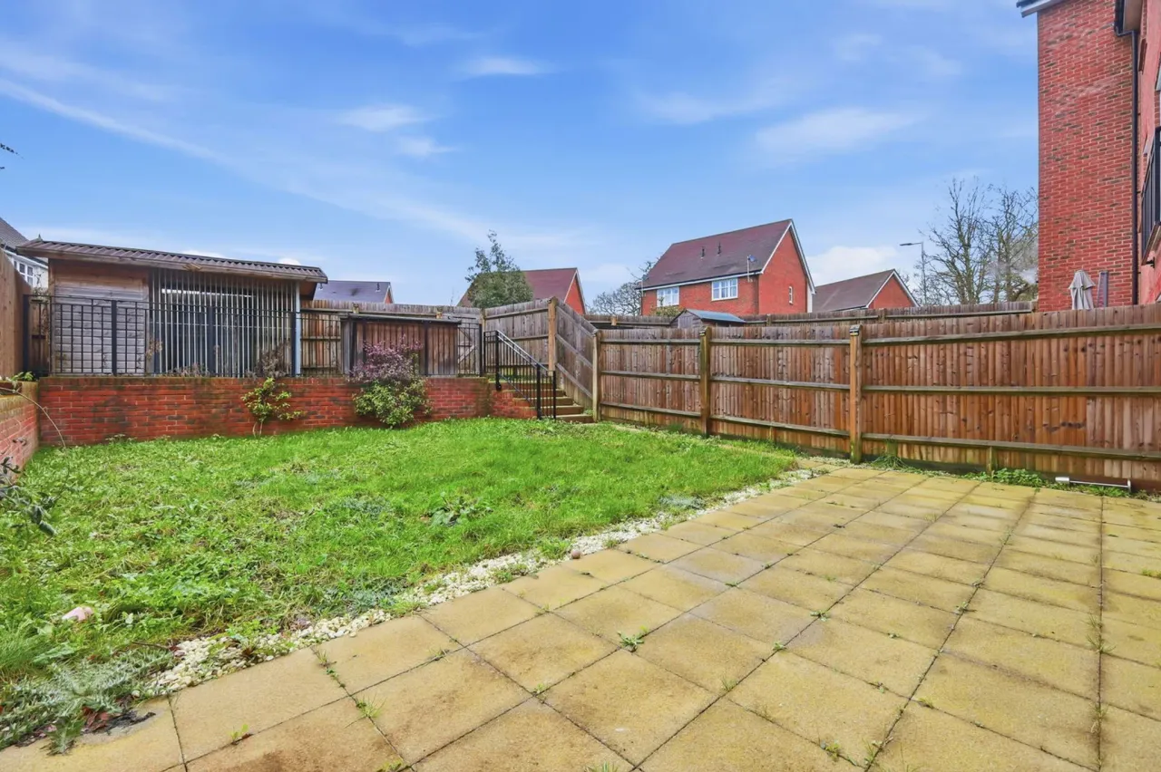 Consort Drive, Leatherhead, Surrey, K..., photo 35