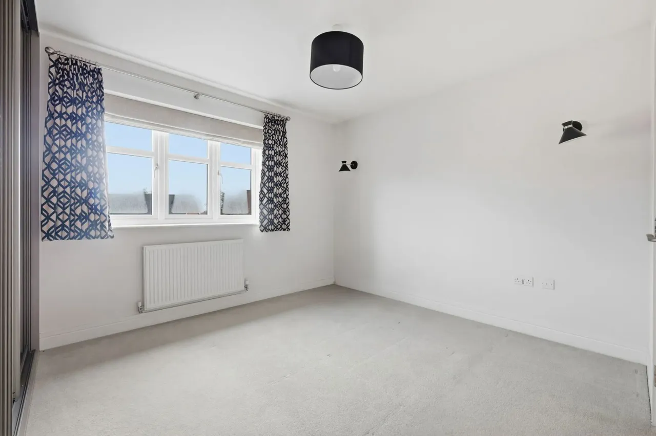 Consort Drive, Leatherhead, Surrey, K..., photo 29