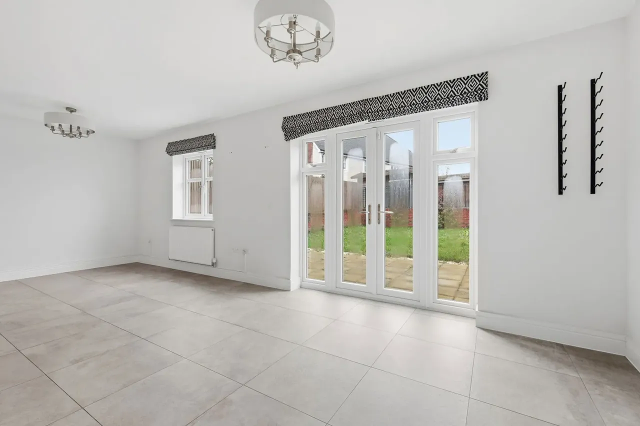 Consort Drive, Leatherhead, Surrey, K..., photo 12