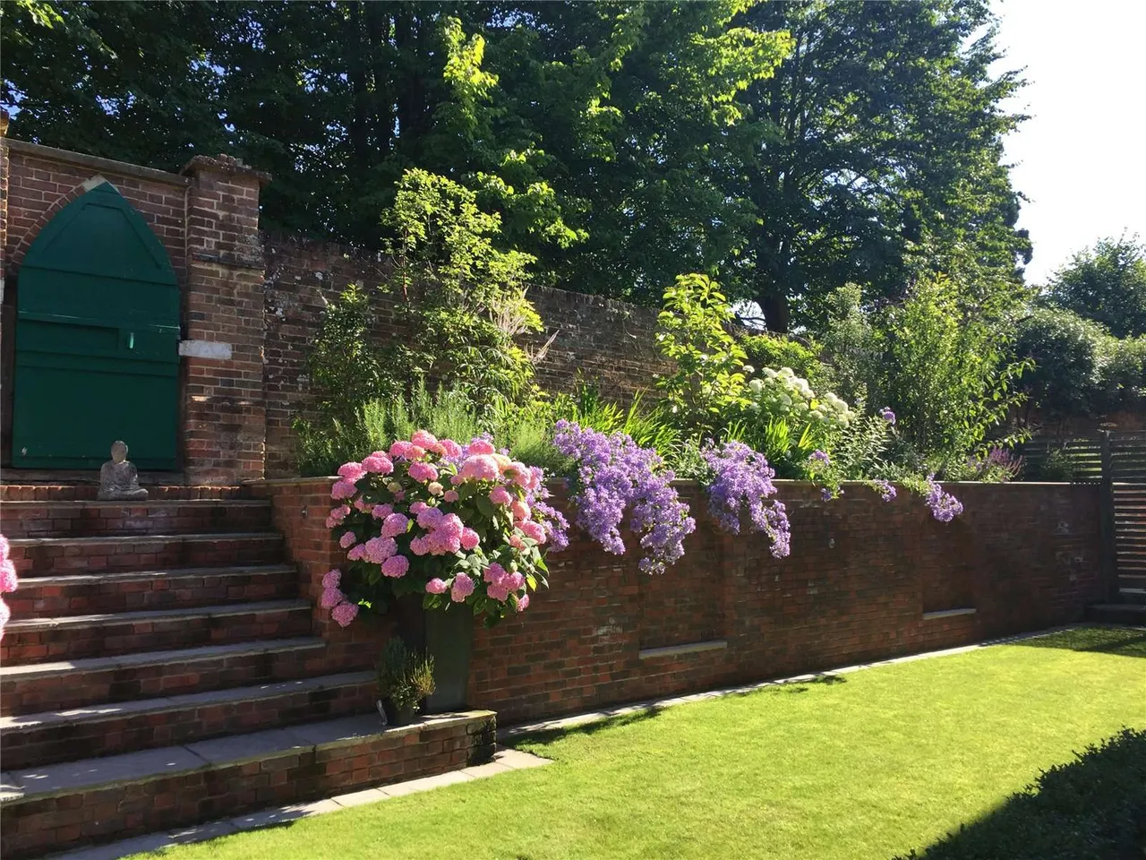 The Close, Odiham, RG29, photo 17