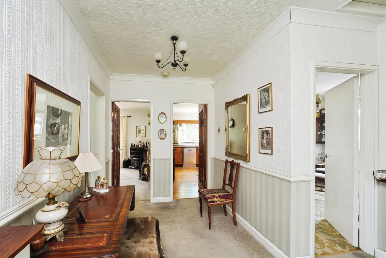 Thoresby Road, Bramcote Hills, Nottingham, NG9, photo 11