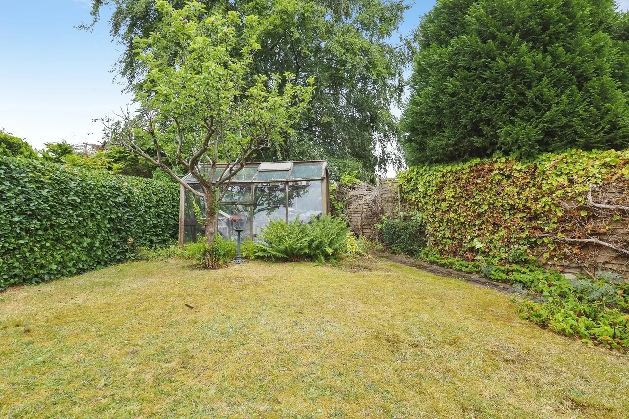 Thoresby Road, Bramcote Hills, Nottingham, NG9, photo 18