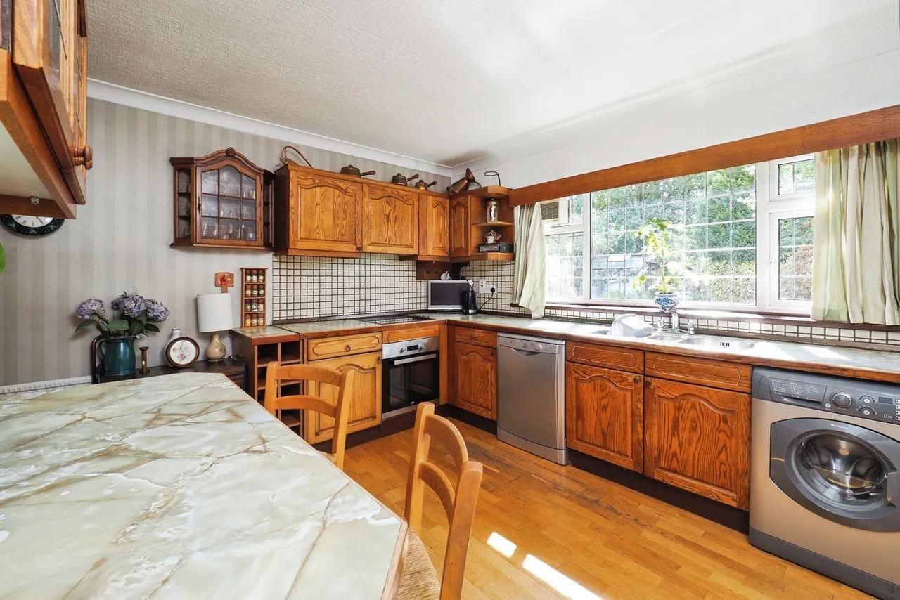 Thoresby Road, Bramcote Hills, Nottingham, NG9, photo 5