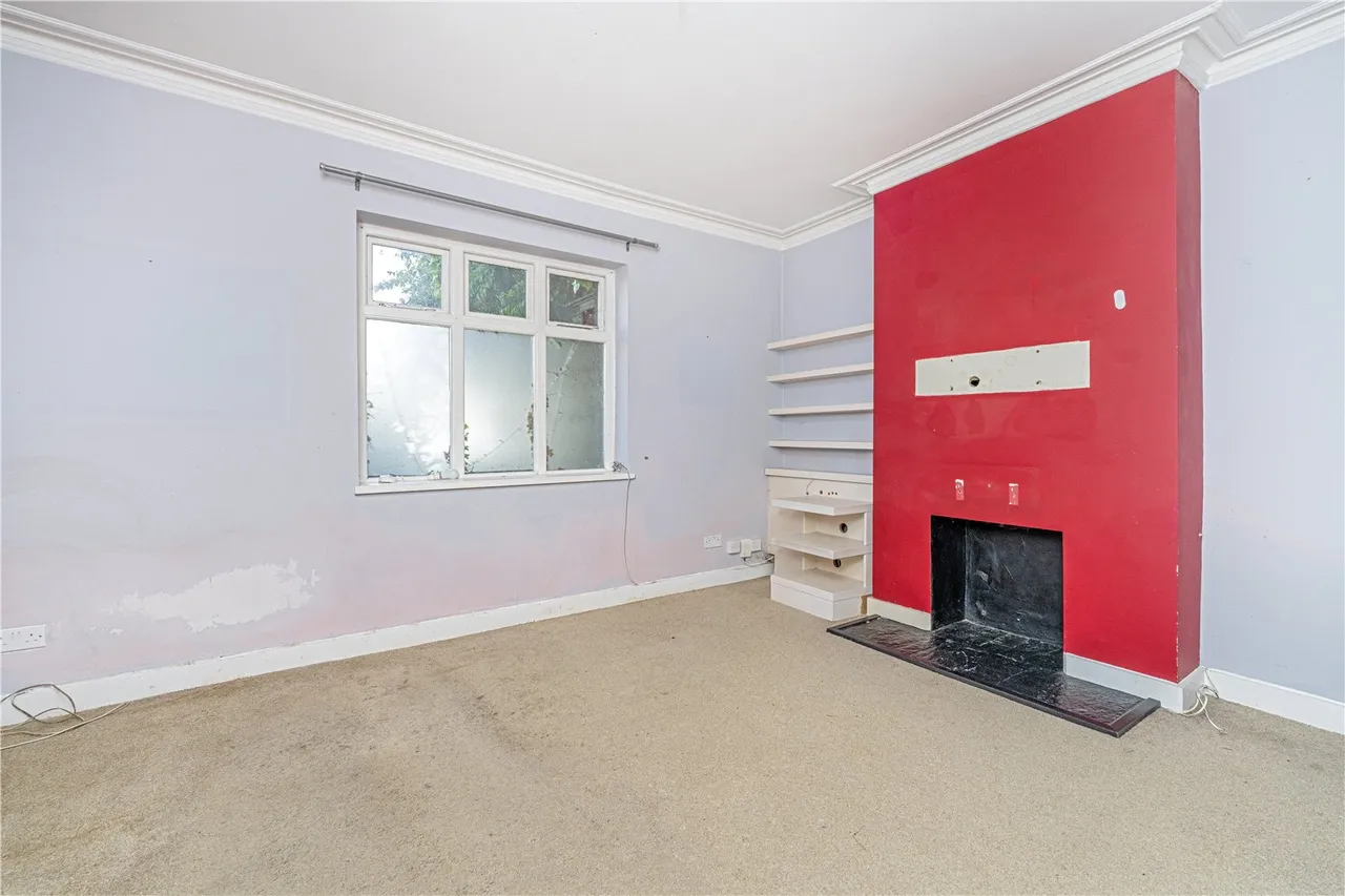 Coombe Road, Hampton, TW12 3PB, photo 5