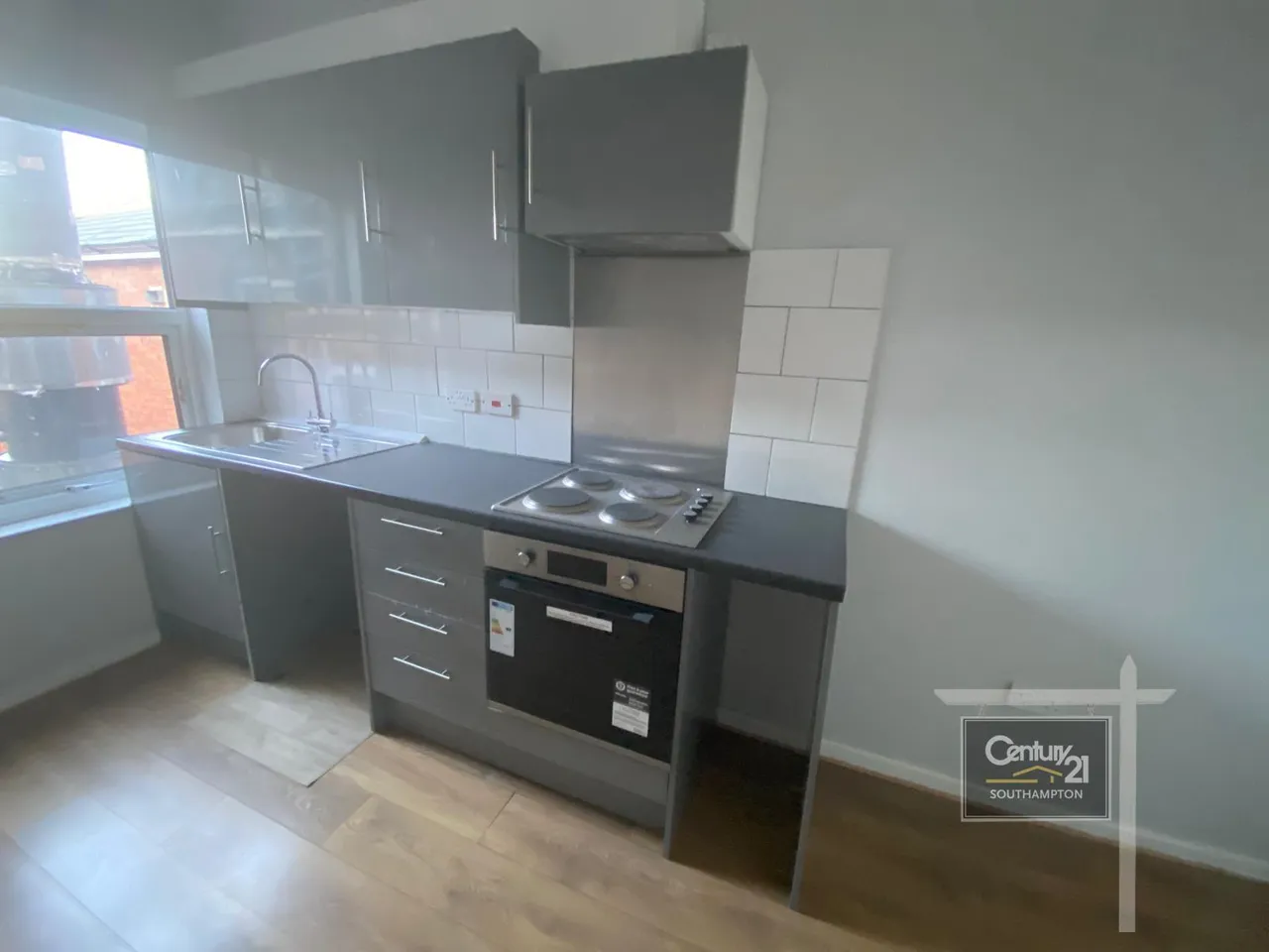 Shirley Road, Southampton, SO15, photo 2