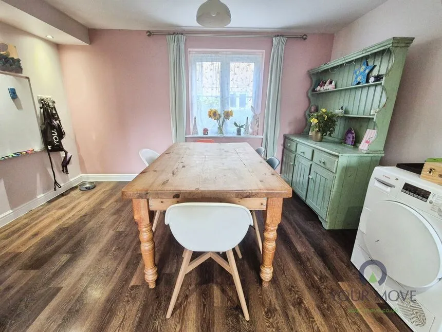 St. James Walk, BN26, photo 14