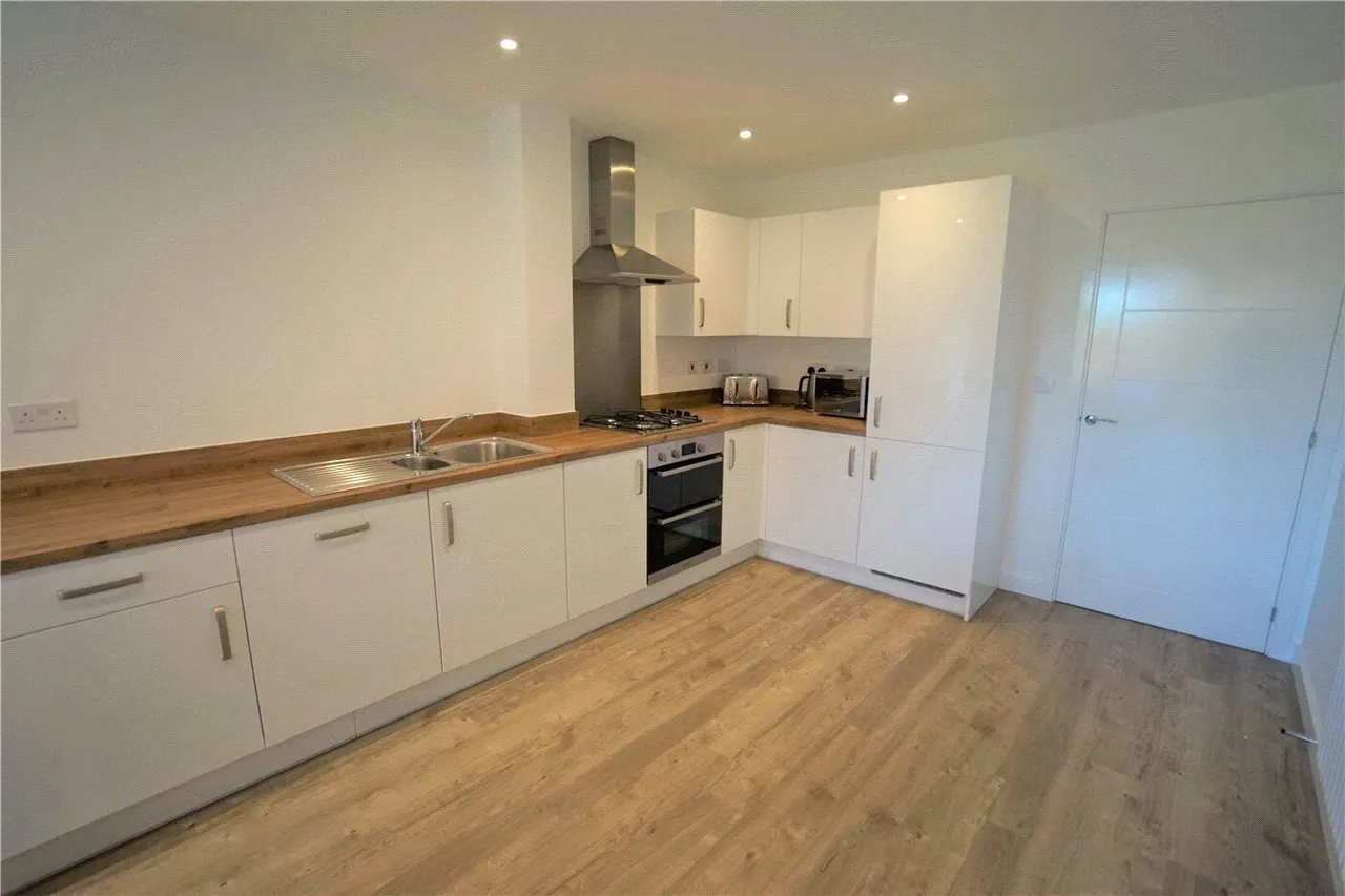 Shrub Leaze, Stoke Gifford, BS34, photo 2