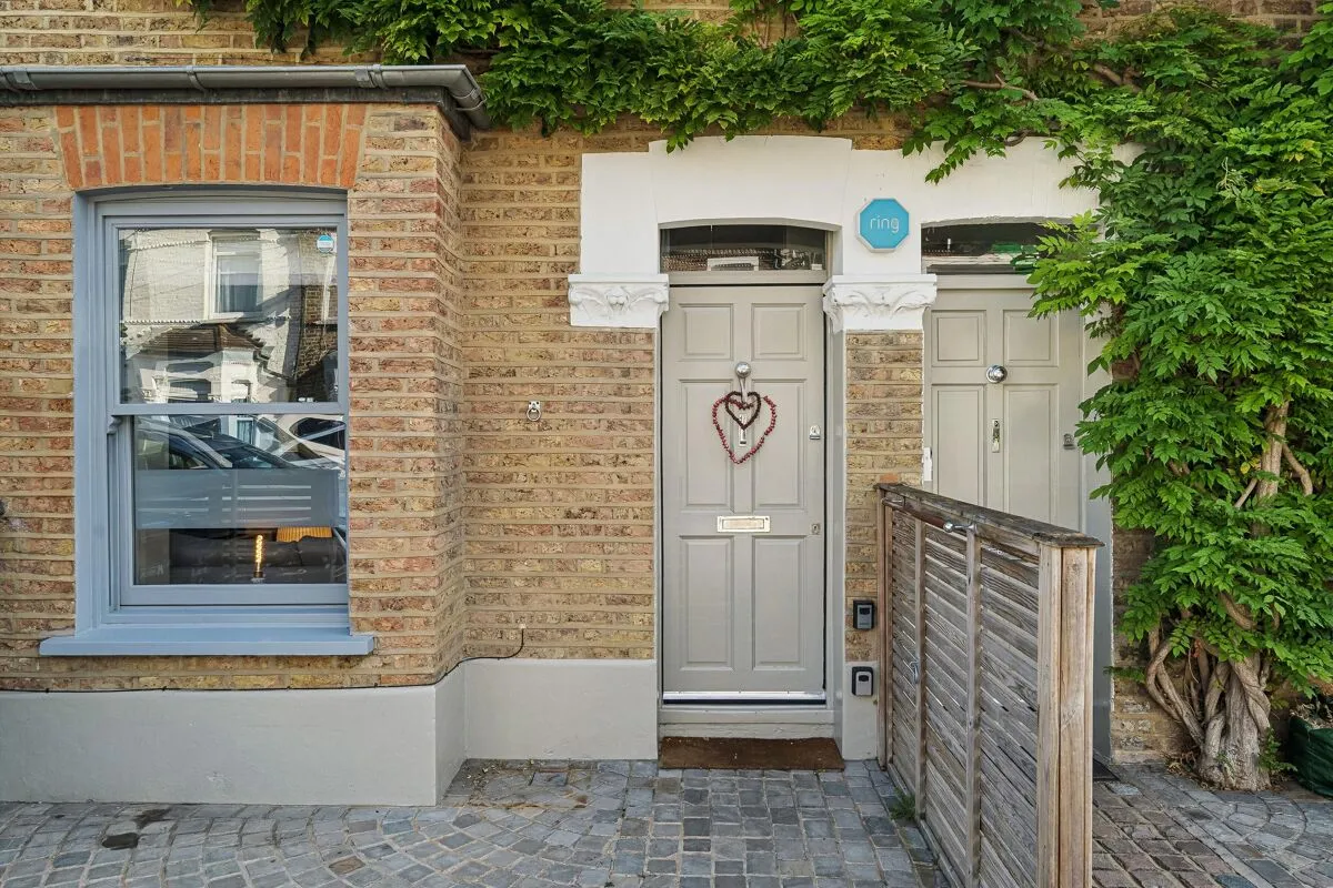 Cochrane Road, London, SW19, photo 20