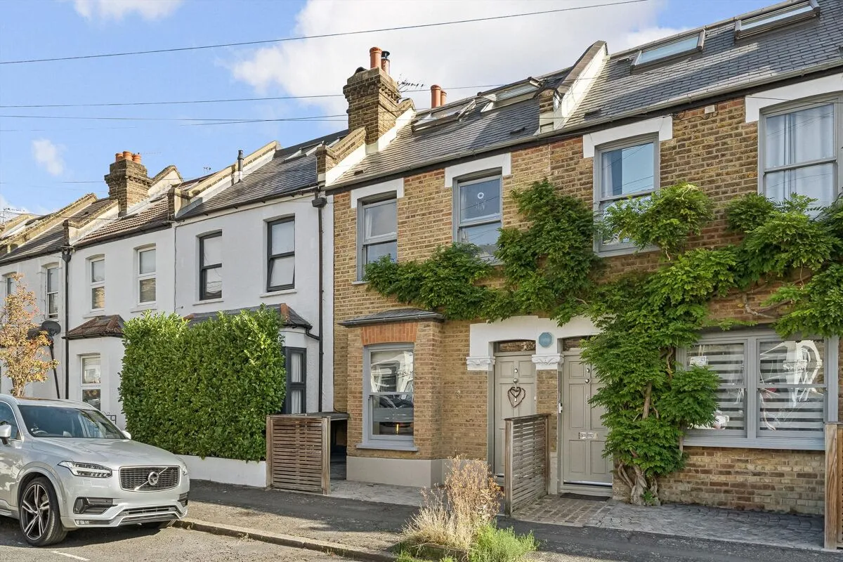 Cochrane Road, London, SW19, photo 22