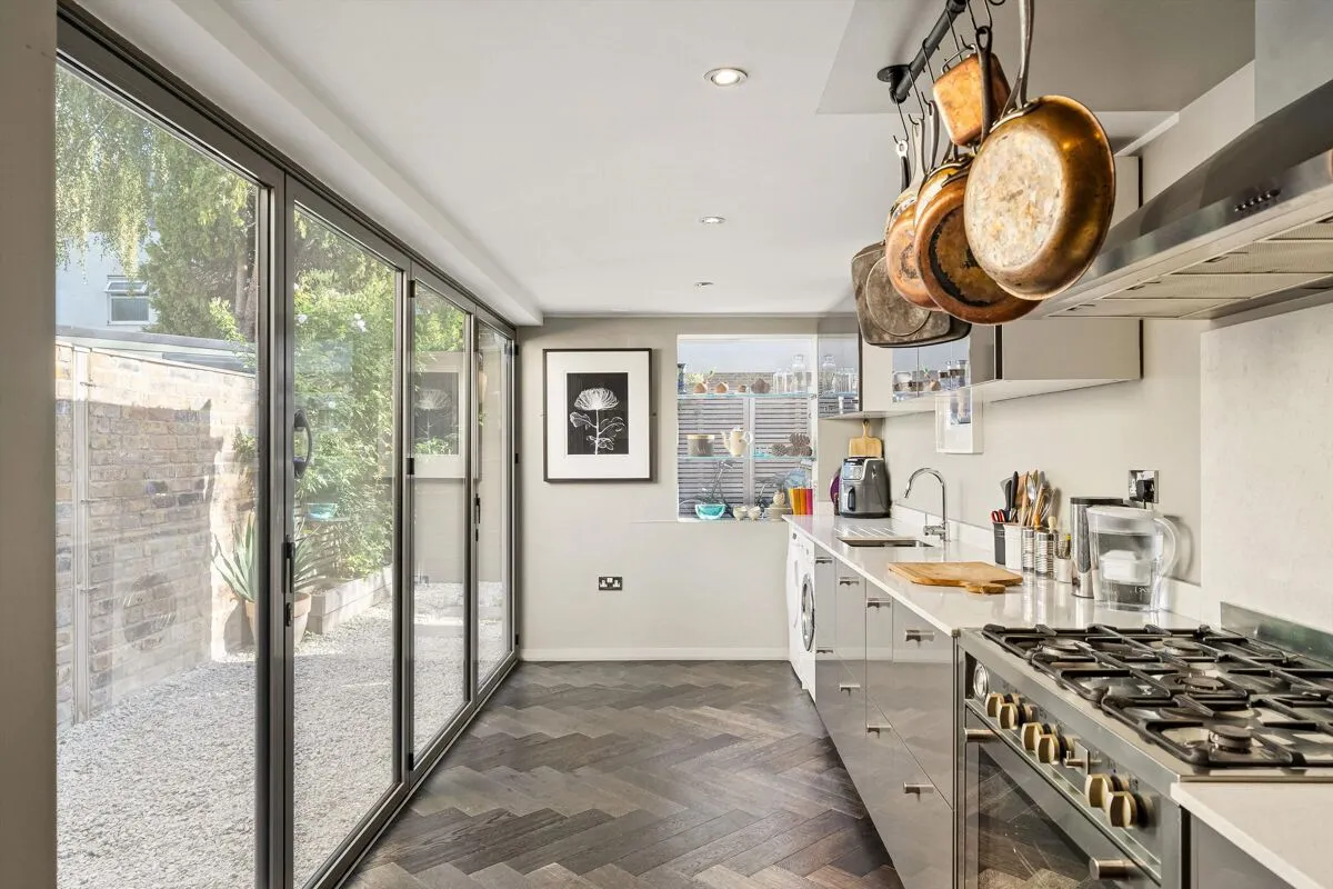 Cochrane Road, London, SW19, photo 9