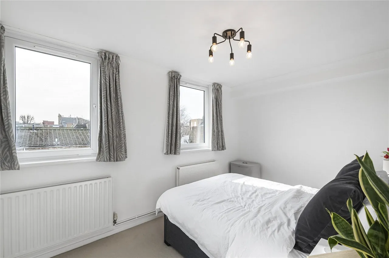 Hanson Close, London, SW12, photo 7