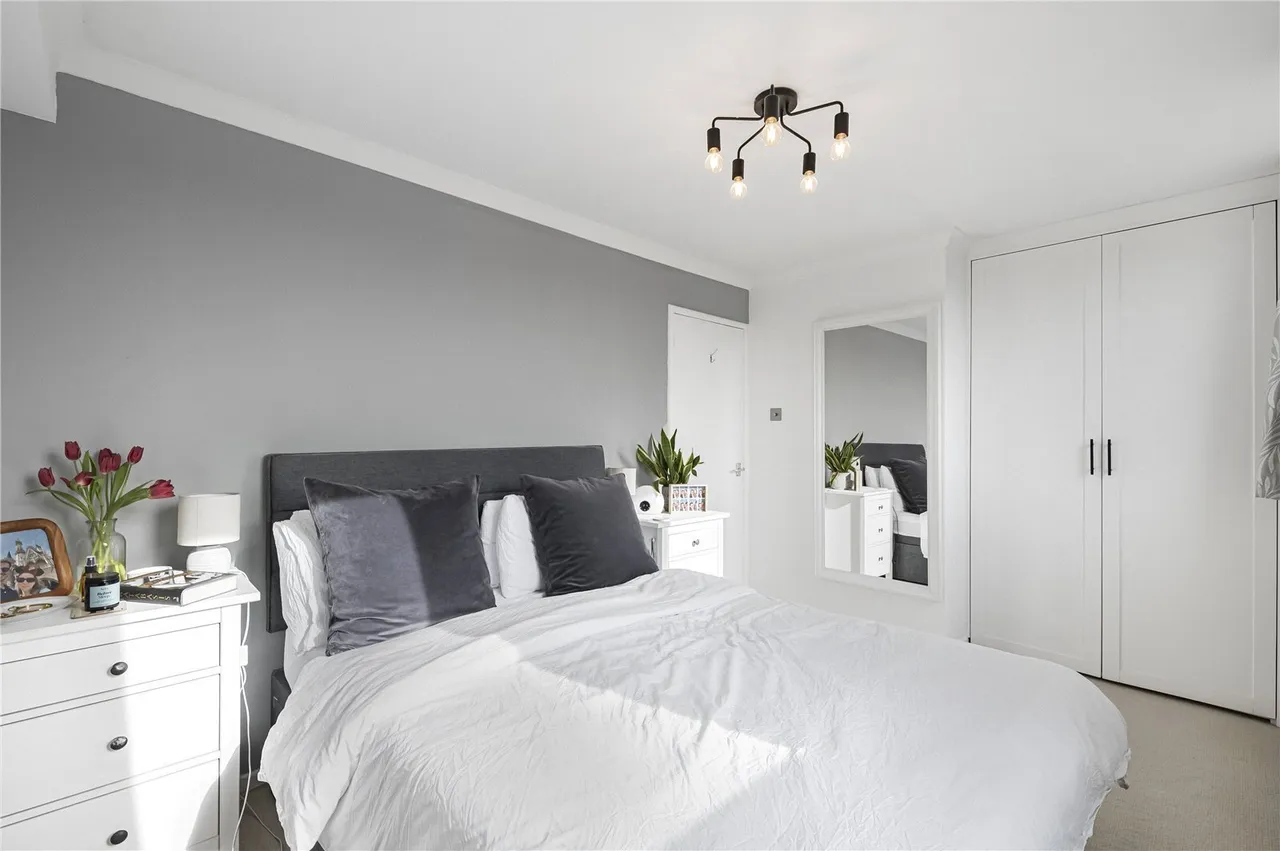 Hanson Close, London, SW12, photo 4