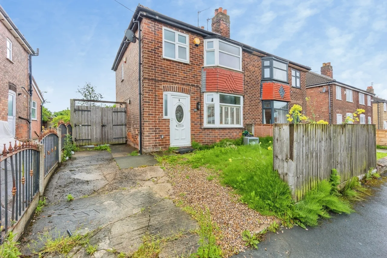 3 bed house for sale — Dorset Avenue, Cheadle Hulme, Cheshire, SK8