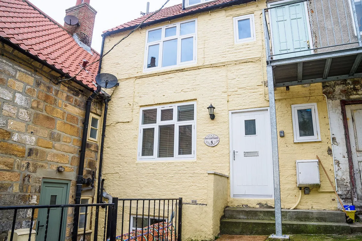 Whitby, YO22, photo 34