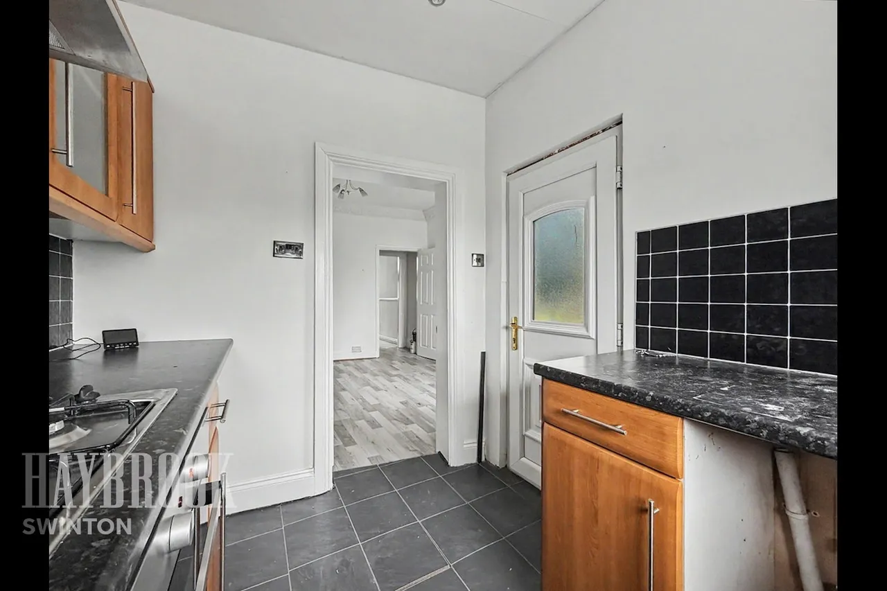 Lower Dolcliffe Road, Mexborough, photo 6