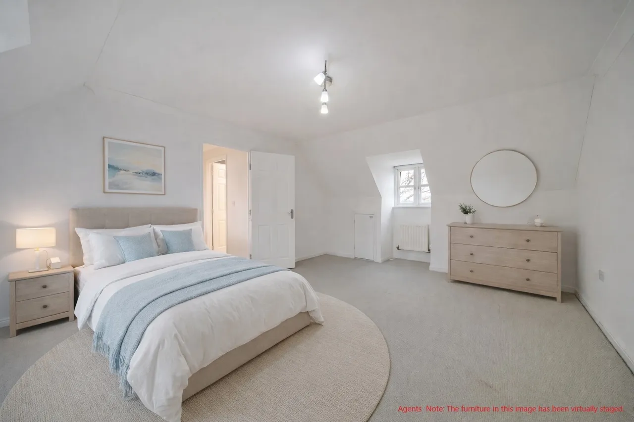 The Willows, Billingshurst, RH14, photo 9