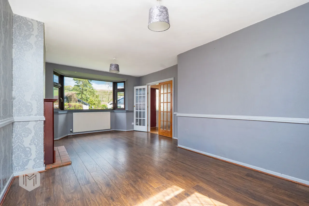 Bramhall Avenue, Bolton, BL2 4EU, photo 2