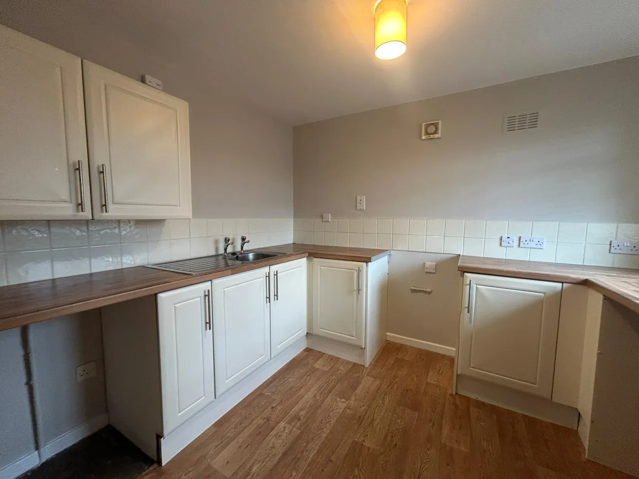 Peach Road, Willenhall, WV12, photo 3