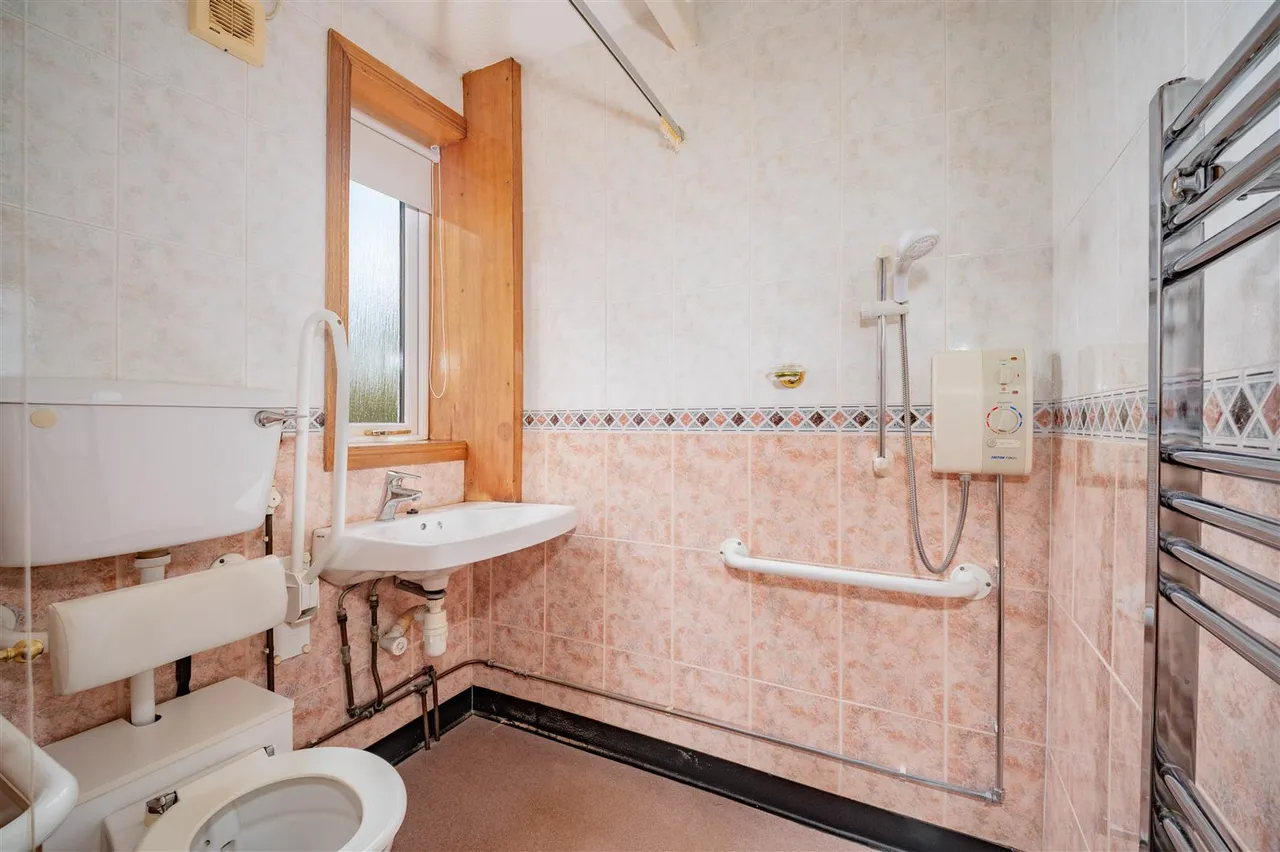 Dronley Terrace, Muirhead, photo 10