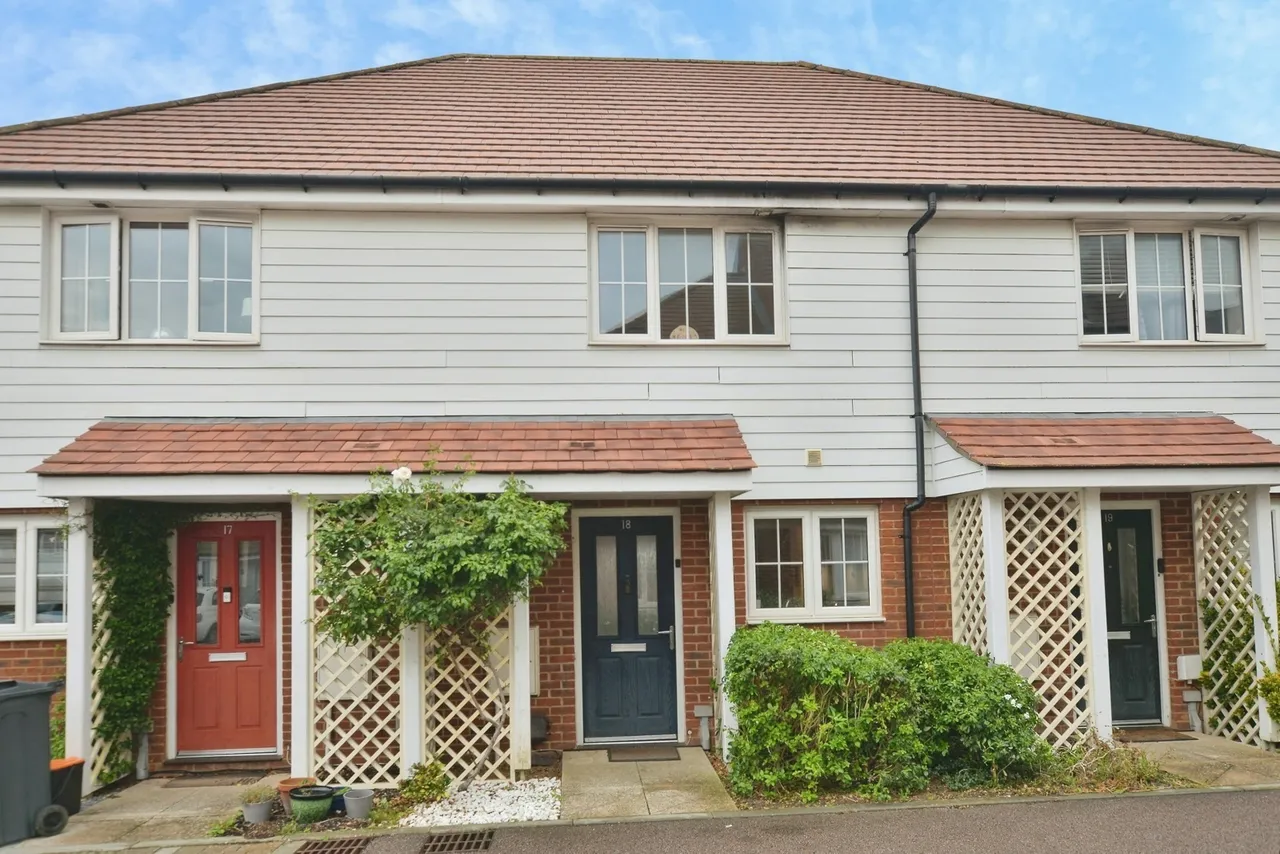 2 bed house for sale, Harrier Drive, Ashford, TN25
