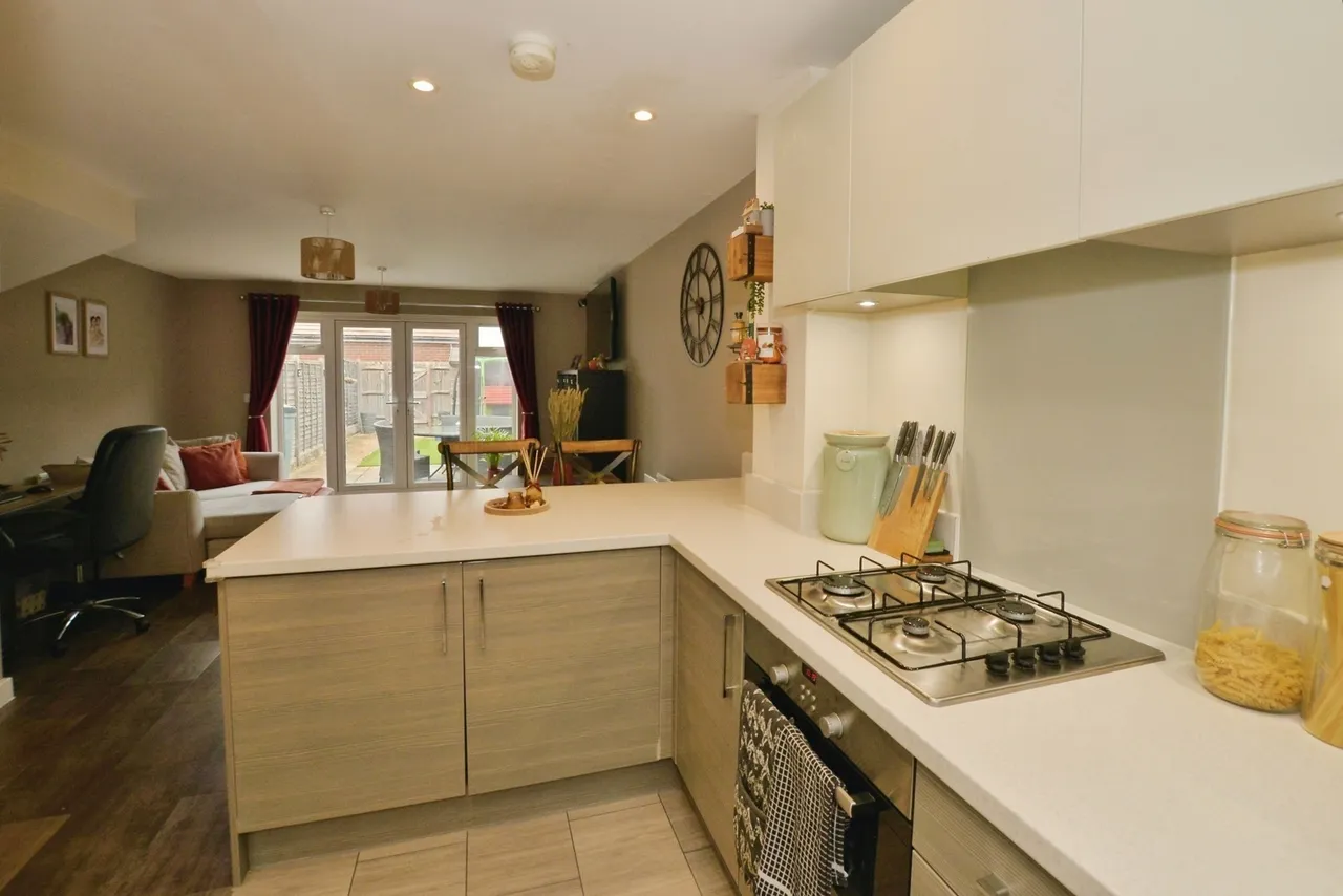 Harrier Drive, Ashford, TN25, photo 4