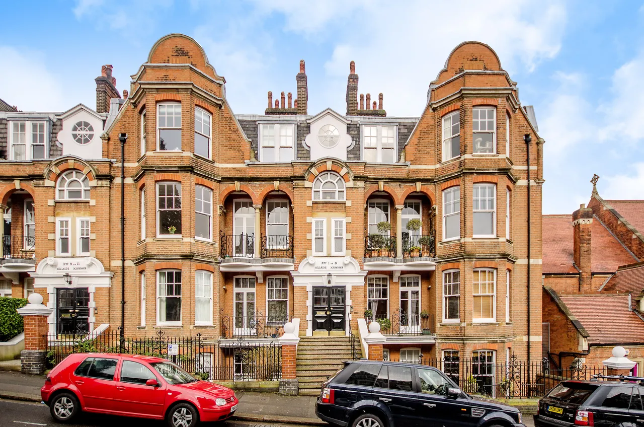 3 bed flat to rent — 1 Hillside Mansions, Jacksons Lane, London