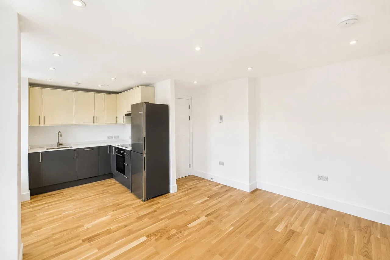 718-722 Seven Sisters Road, London, N15 5NE, photo 2