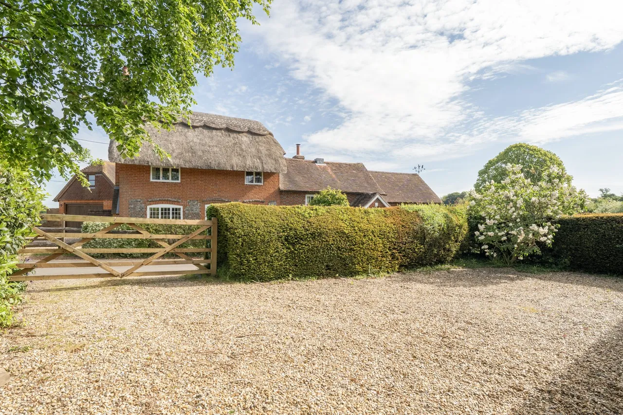 Mulberry Cottage, Tunworth, Basingstoke, RG25 2NB, photo 19