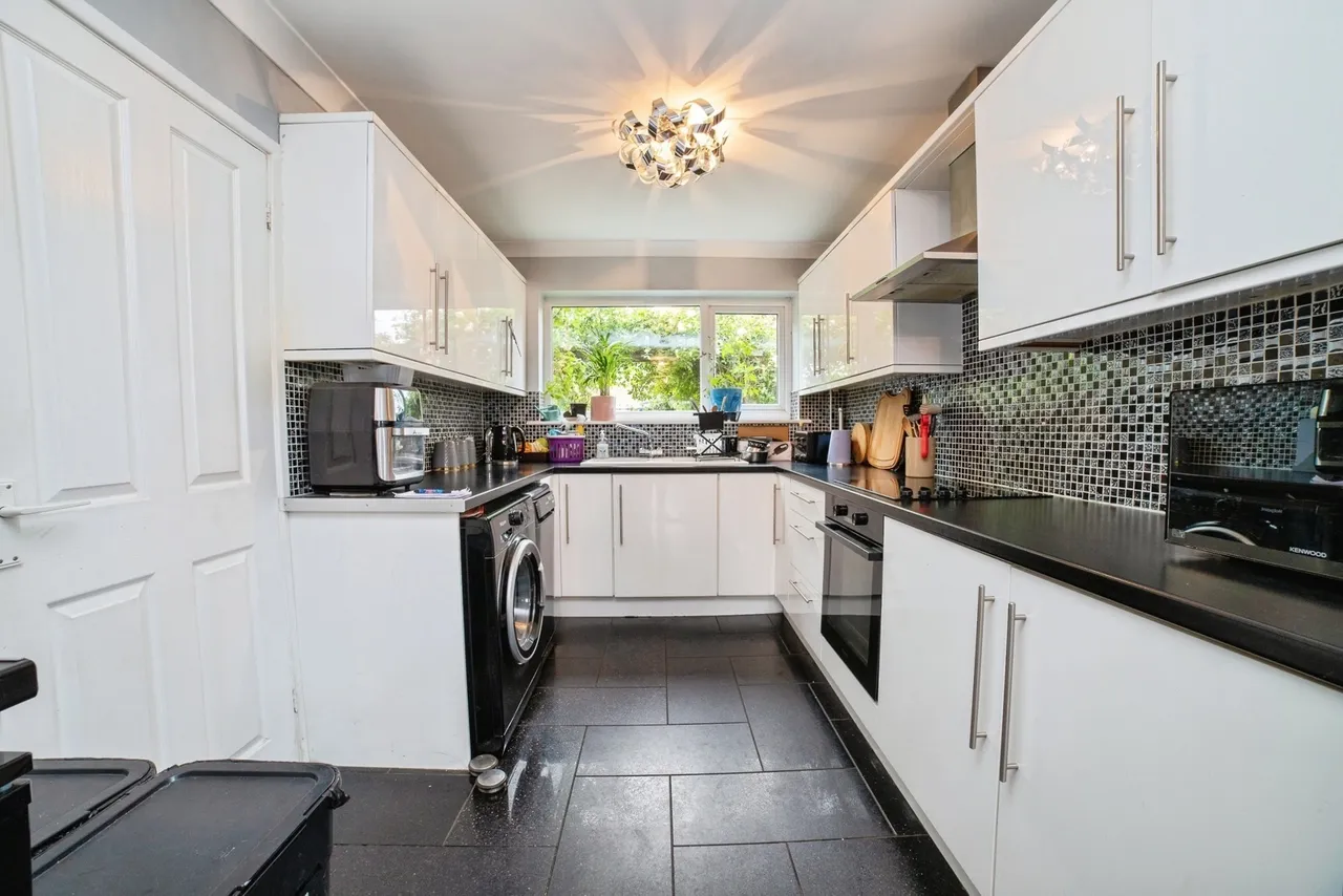 Abington Avenue, Sutton-in-Ashfield, Nottinghamshire, NG17, photo 6
