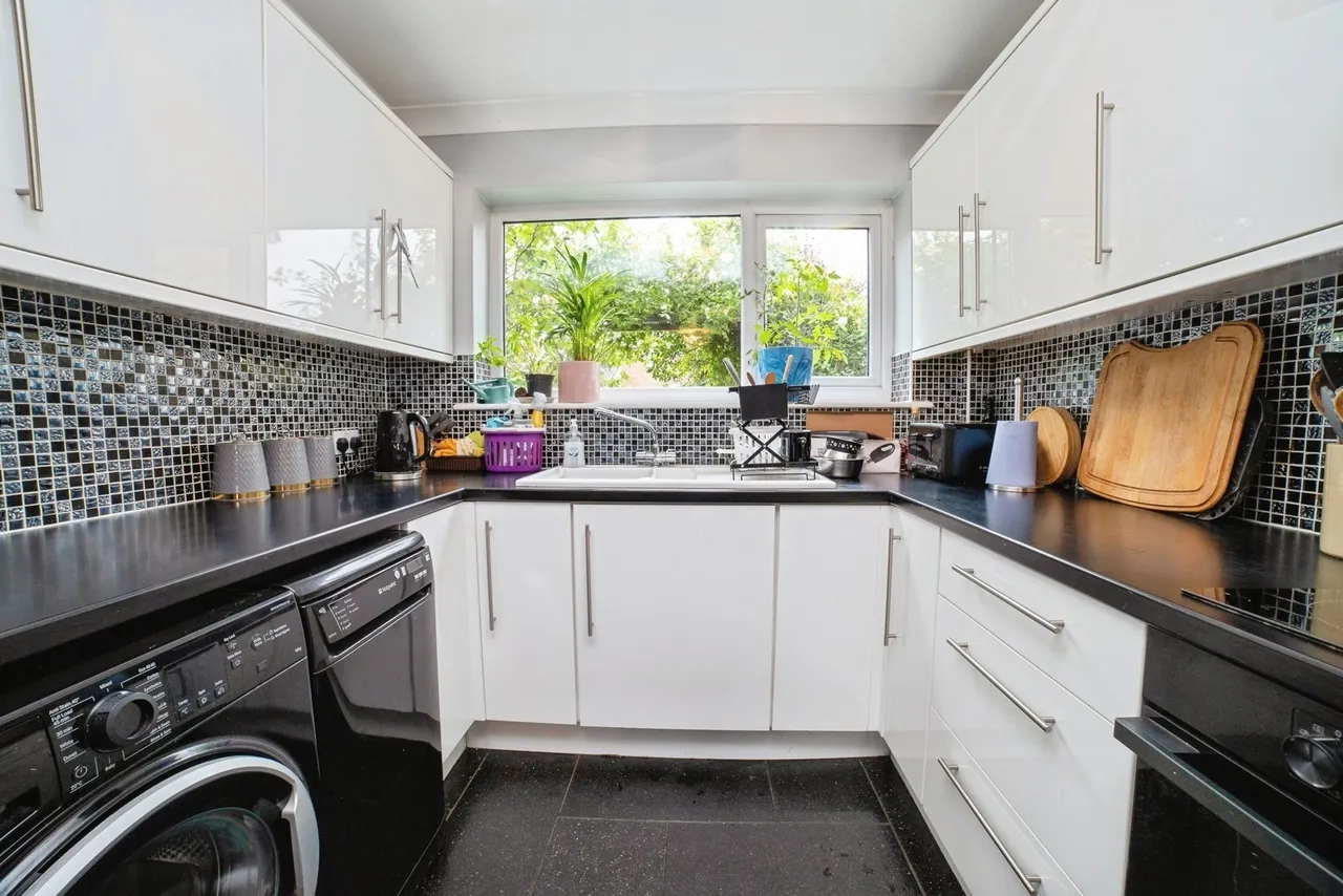 Abington Avenue, Sutton-in-Ashfield, Nottinghamshire, NG17, photo 7