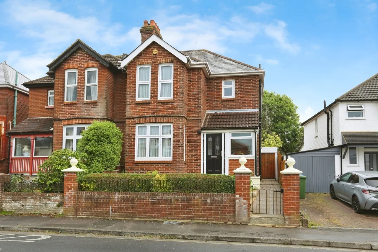 3 bed house for sale, Oaktree Road, Southampton, SO18