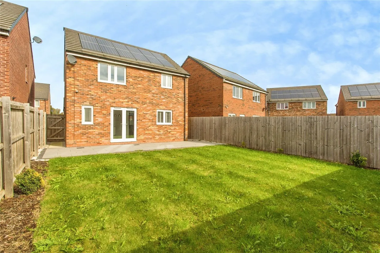 Goldcrest Avenue, Farington Moss, PR26, photo 18