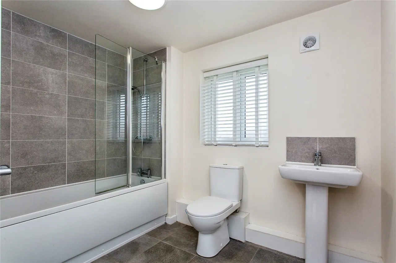 Goldcrest Avenue, Farington Moss, PR26, photo 15
