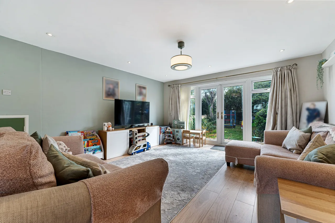Belmont Road, Widnes, Widnes, WA8 3JB, photo 4