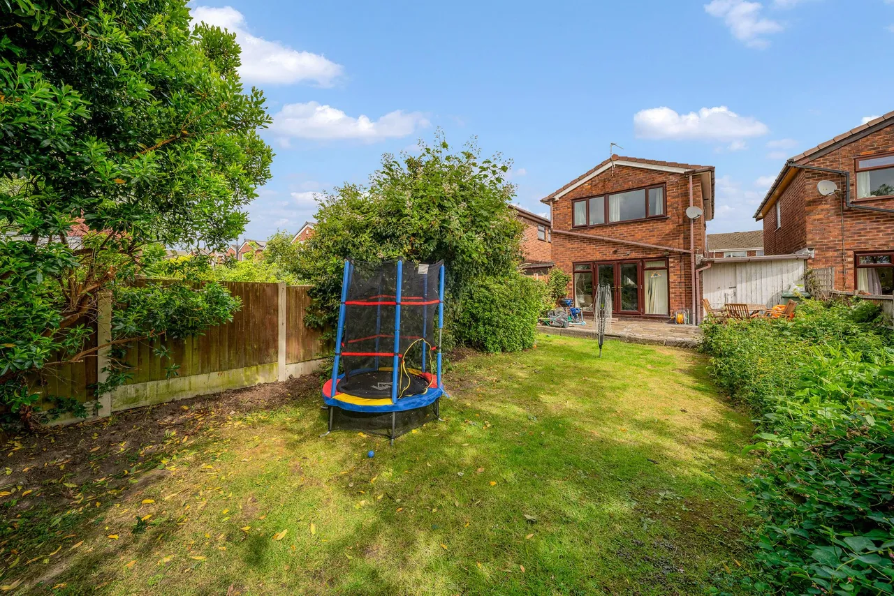 Belmont Road, Widnes, Widnes, WA8 3JB, photo 16
