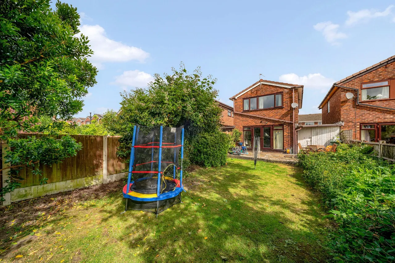 Belmont Road, Widnes, Widnes, WA8 3JB, photo 14