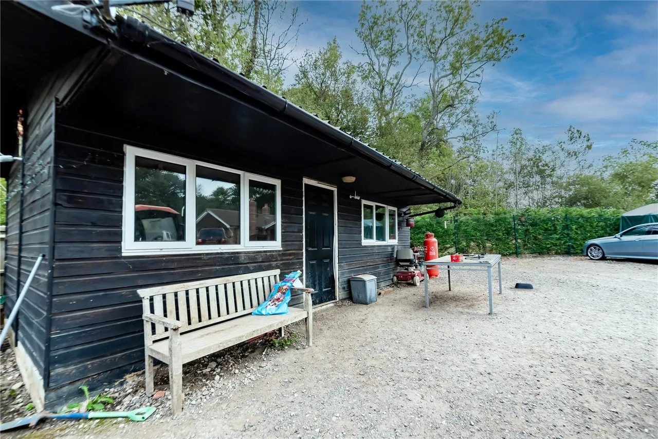 Pound Farm Lane, Ash Green, GU12 6EH, photo 11