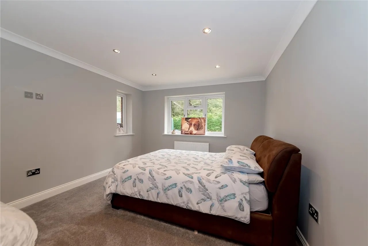 Pound Farm Lane, Ash Green, GU12 6EH, photo 17