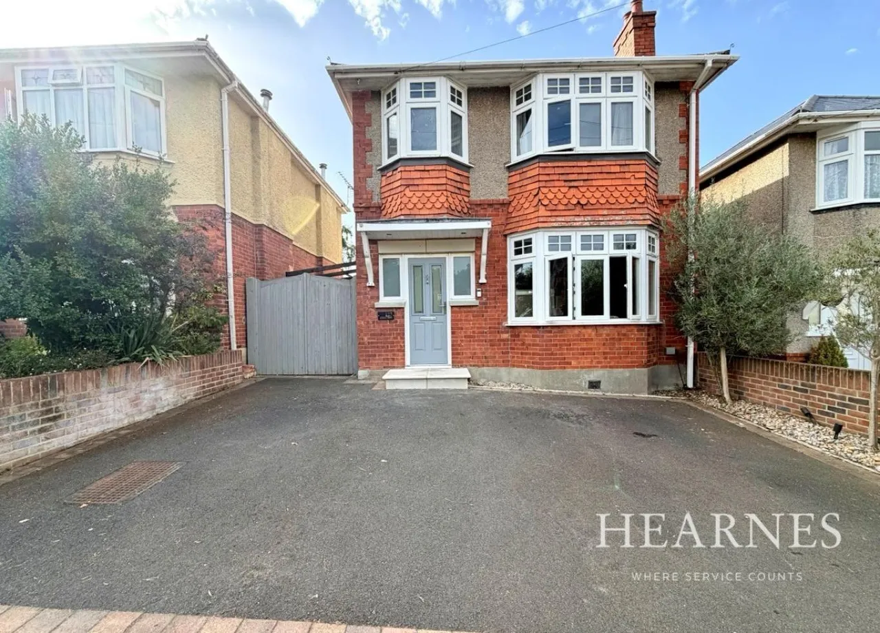 3 bed house for sale, Redhill Drive, BH10