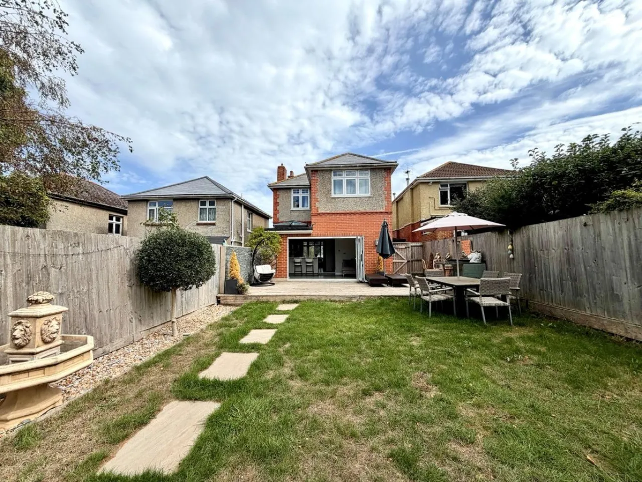 Redhill Drive, BH10, photo 21