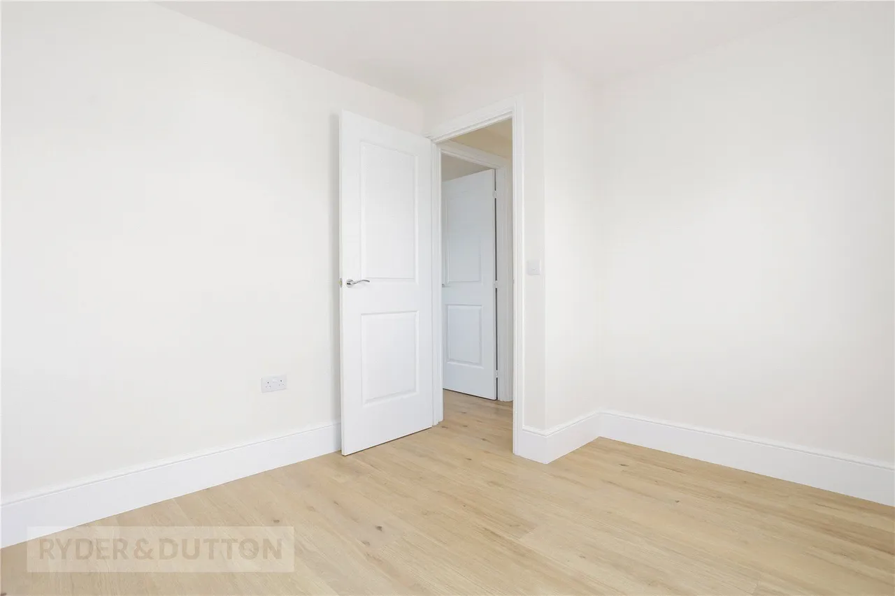 Horton Close, Chadderton, OL9, photo 19