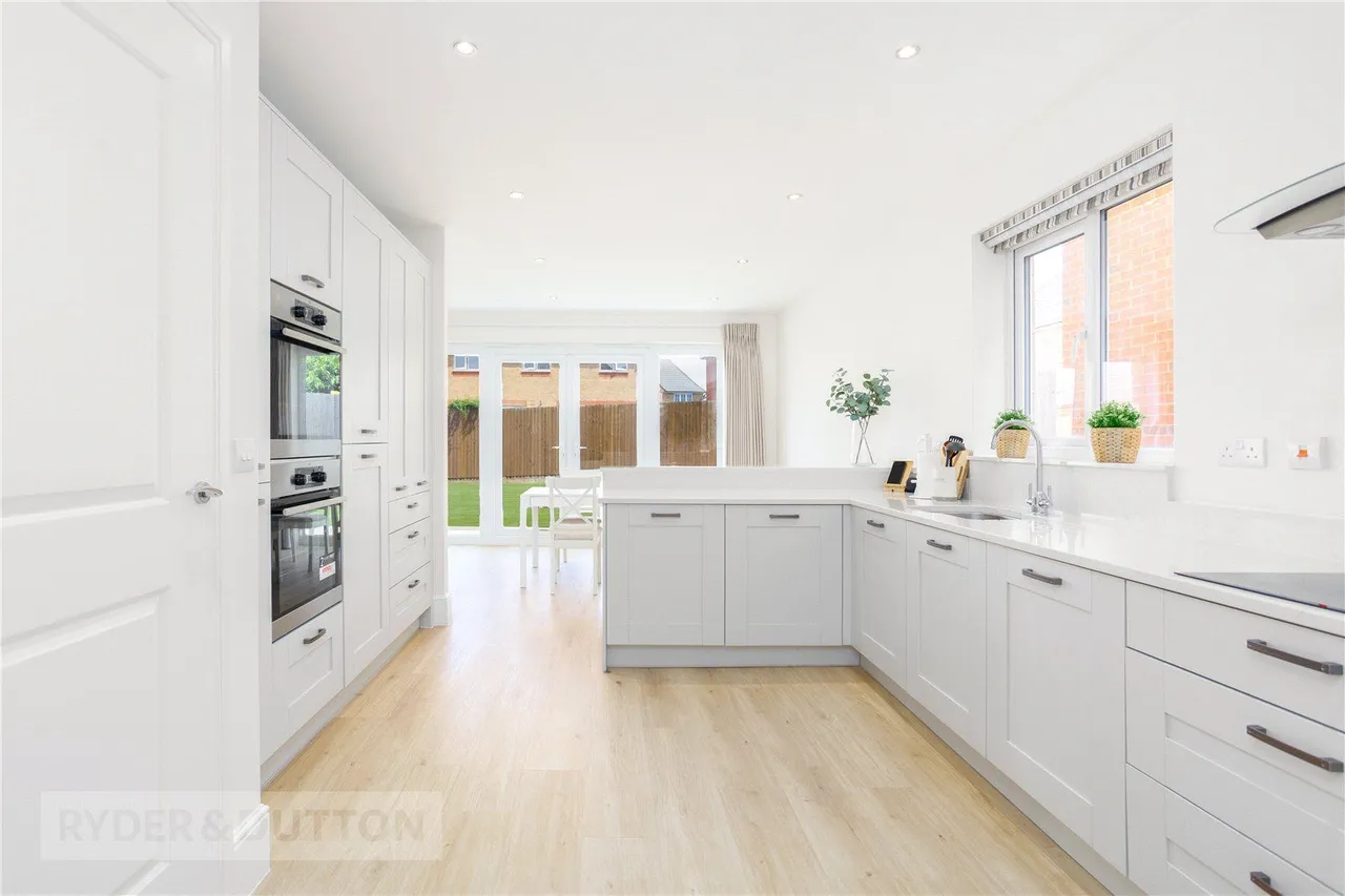 Horton Close, Chadderton, OL9, photo 7