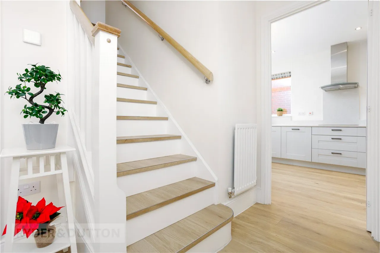 Horton Close, Chadderton, OL9, photo 5