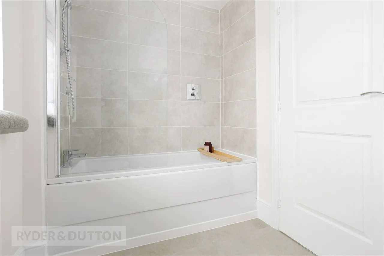 Horton Close, Chadderton, OL9, photo 23